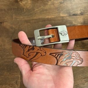 NHL Nashville Predators Brown Leather Embossed Belt 34/85 Silver Buckle